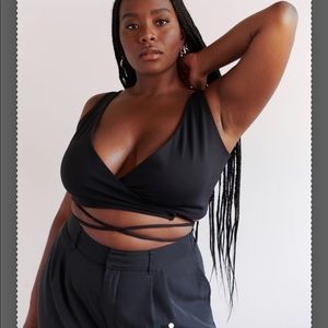 Cropped Double-Layered Seamless Wrap Top